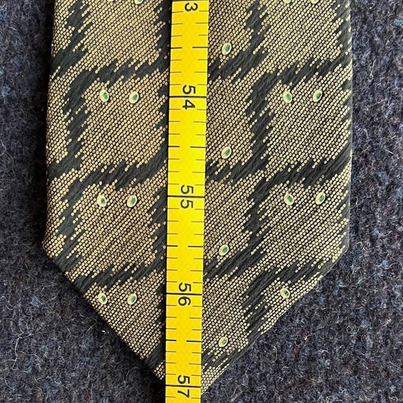 Giorgio Armani Neck Tie - Picture 4 of 5